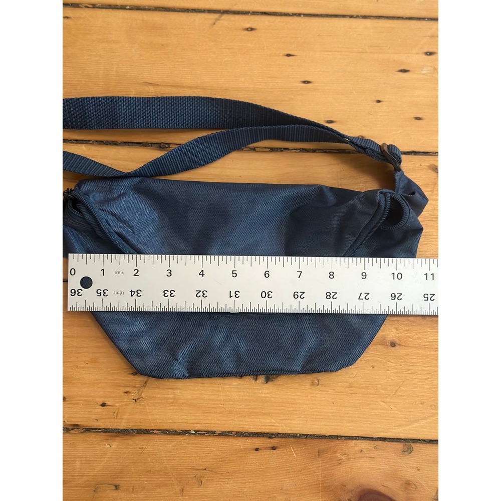 Walt Disney World Vintage Navy Fannypack - Picture 4 of 7